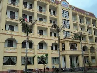 فندق Oyo 594 Cua Dai Beach هوي ان